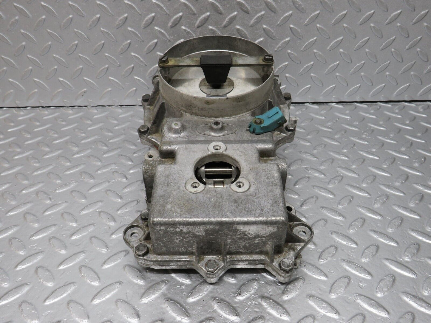 40054 Mercedes-Benz R107 350SL Air Flow Mass Meter Sensor Bosch 0438120062 1171410590