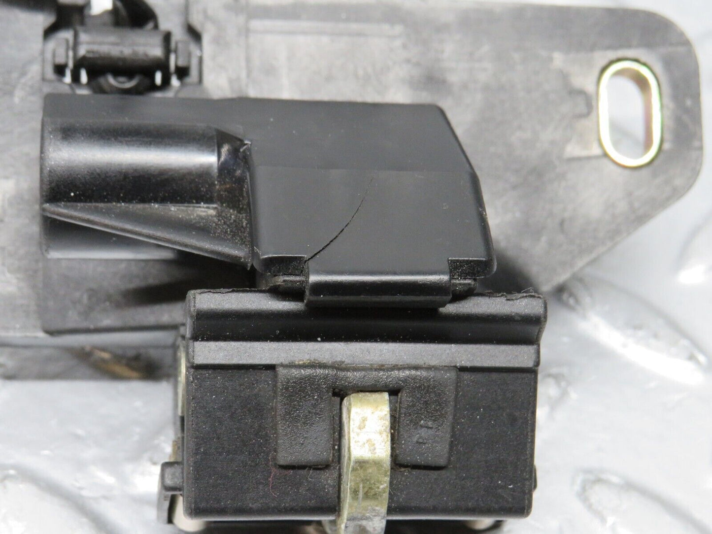 39601 Mercedes-Benz R129 320SL Coupe Trunk Lock Latch 1298201810