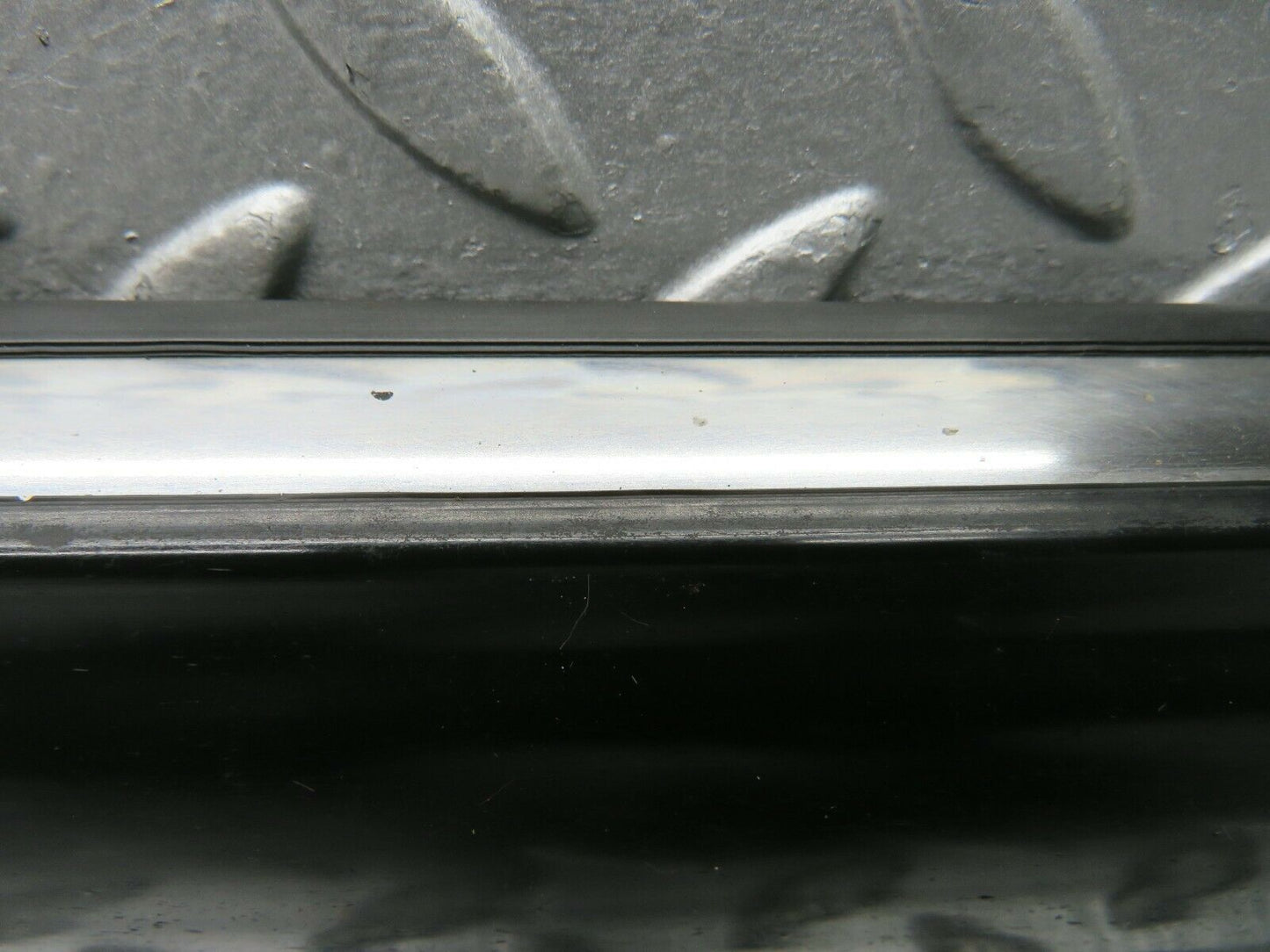 22025 Mercedes-Benz S123 280TE Rear Right Door Lower Moulding Trim
