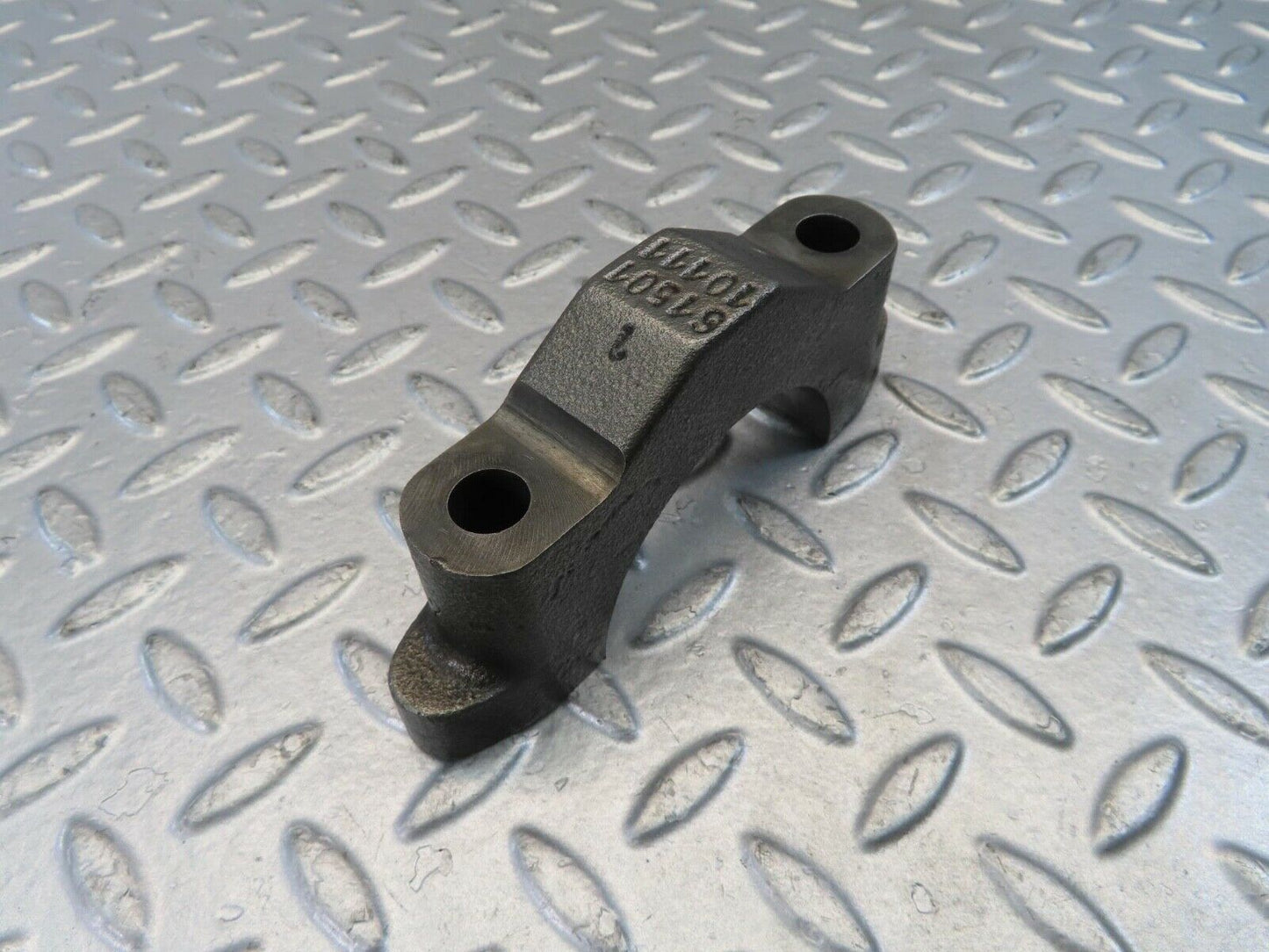 10992 Mercedes-Benz W115 220D Crankshaft Bearing Holder Block 6150110111