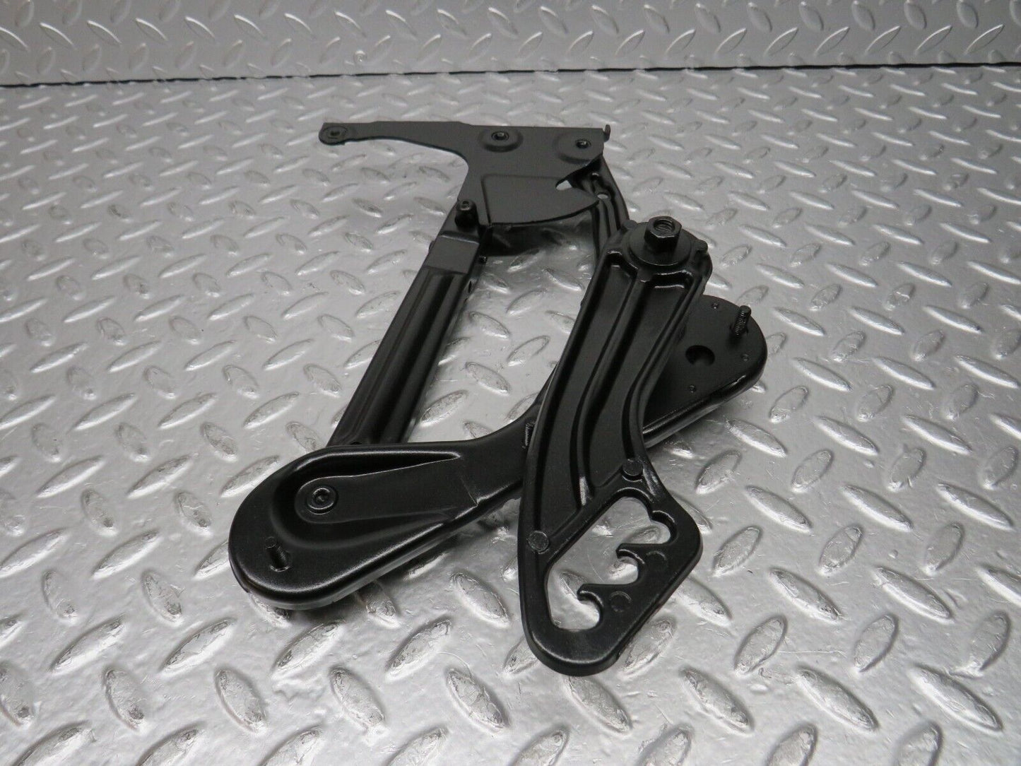 30553 Mercedes-Benz W124 230E Bonnet Hinge Left Side 1298870174