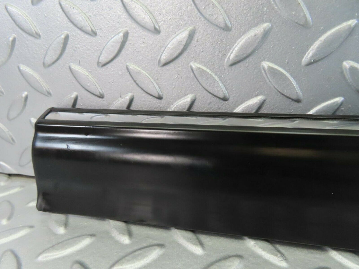 10280 Mercedes-Benz W123 Rear Left Door Lower Trim