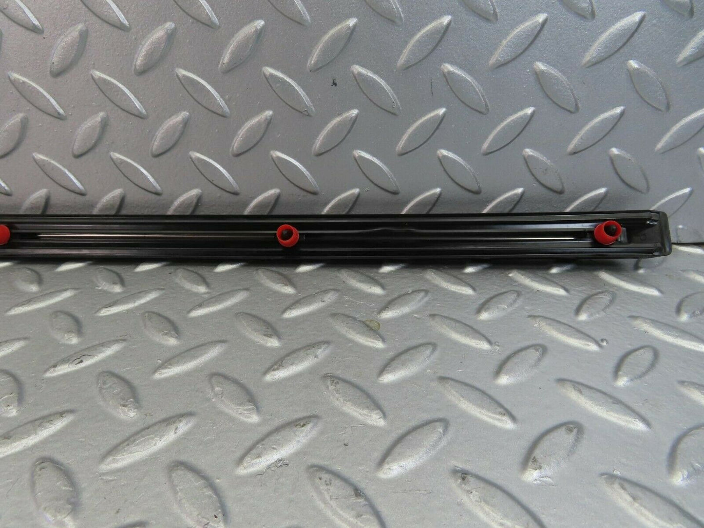 10245 Mercedes-Benz W123 Rear Left Door Centre Moulding Trim