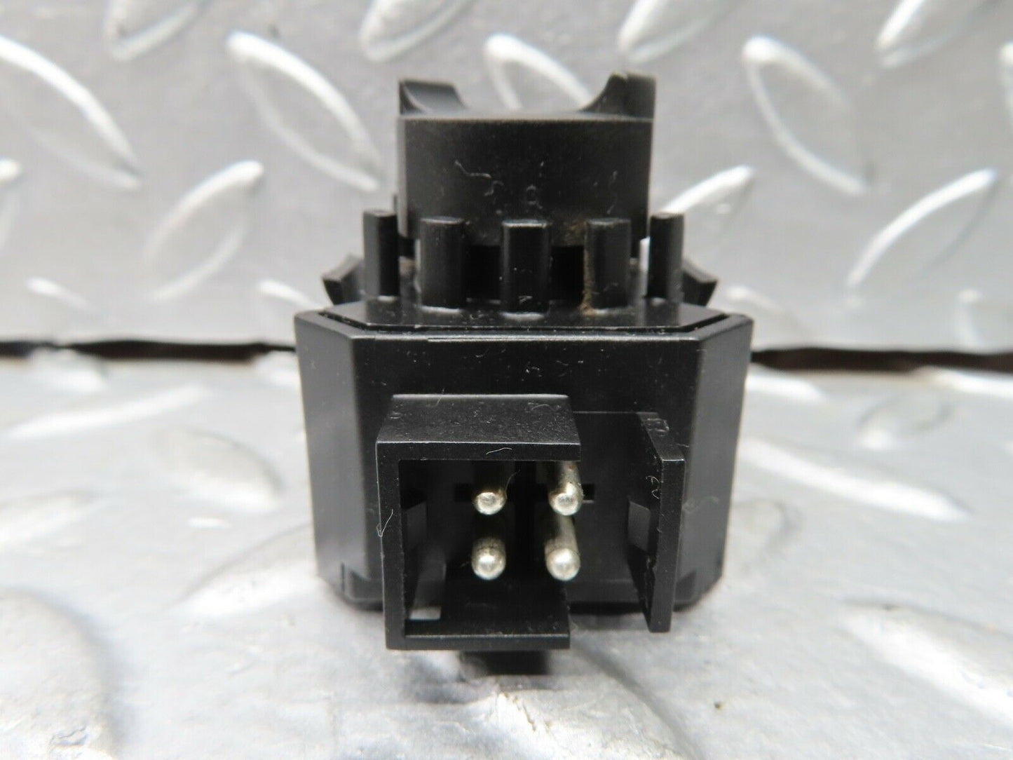21595 Mercedes-Benz W126 300SE Kick Down Switch 0025452214