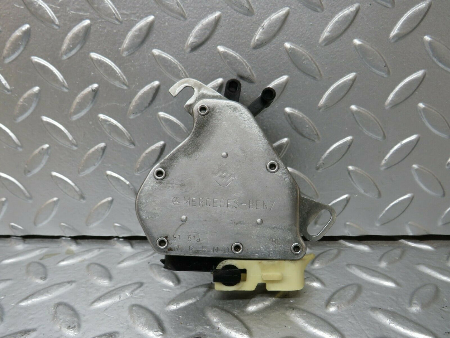 24360 Mercedes-Benz S124 220TE Wagon Reverse Light Switch 0005456806