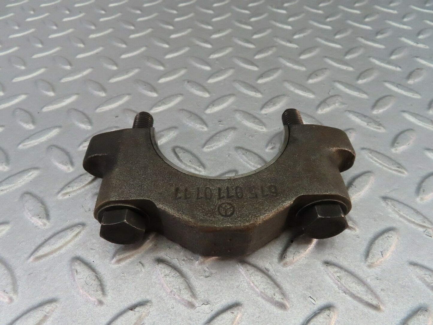 8024 Mercedes-Benz W115 220D Crankshaft Bearing Holder Block 6150110111
