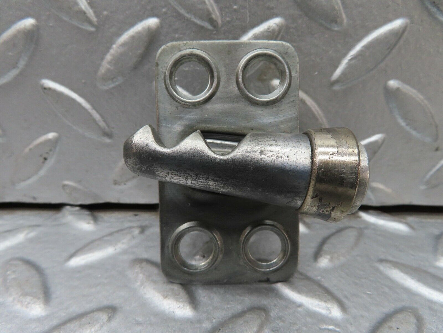 18587 Mercedes-Benz W120 W121 Ponton Door Lock Latch