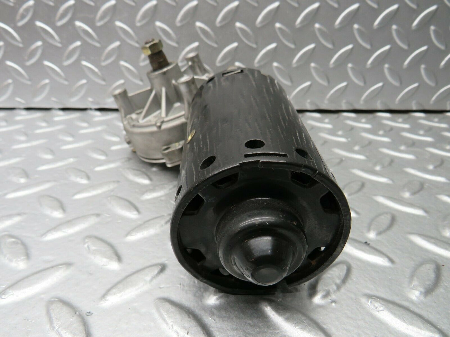 22507 Mercedes-Benz C124 E220 Coupe Wiper Motor Bosch 0390241425