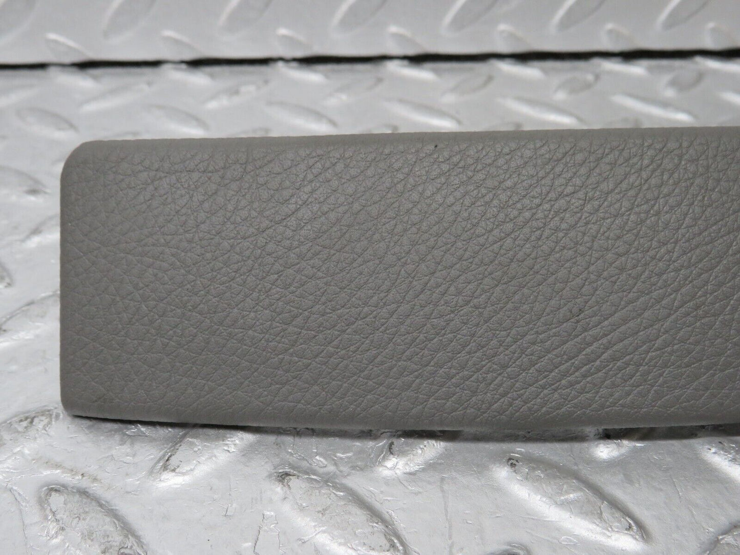35159 Mercedes-Benz W221 CD Player Lower Cover Panel 2216800578
