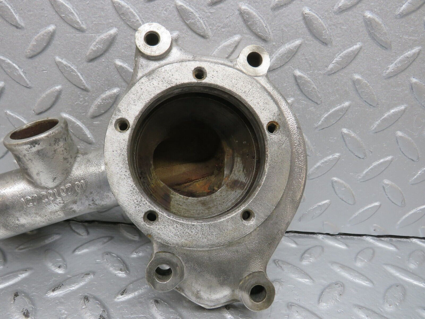40227 Mercedes-Benz W110 230 Water Pump Housing 1272010701