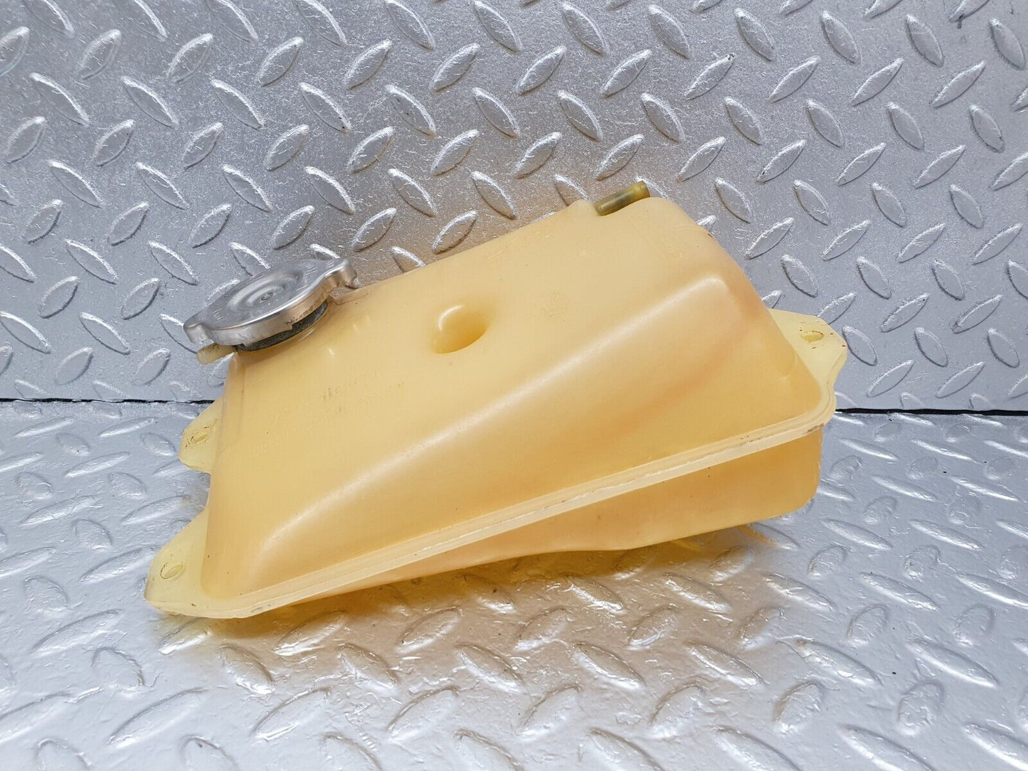 43595 Mercedes-Benz C126 380SEC Coupe Coolant Reservoir Tank Behr 1165000449 1235010015