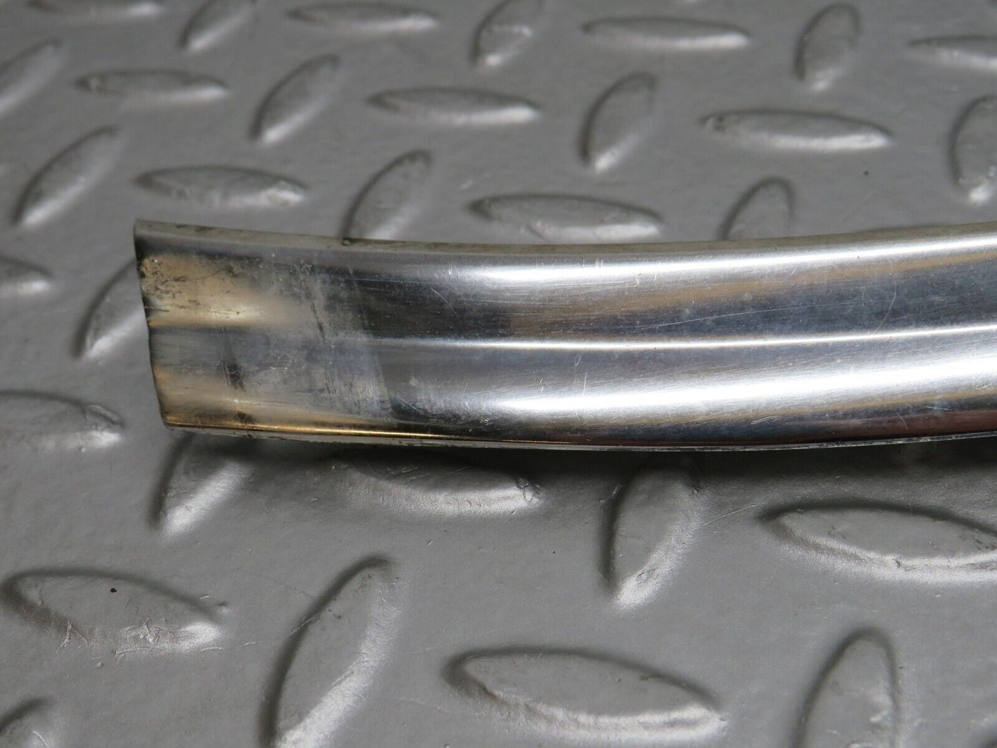 39277 Mercedes-Benz R107 500SL Coupe Front Windscreen Lower Chrome Trim
