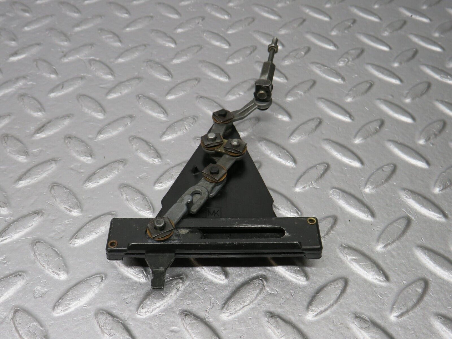 39124 Mercedes-Benz R107 500SL Coupe Heater Box Vacuum Actuator