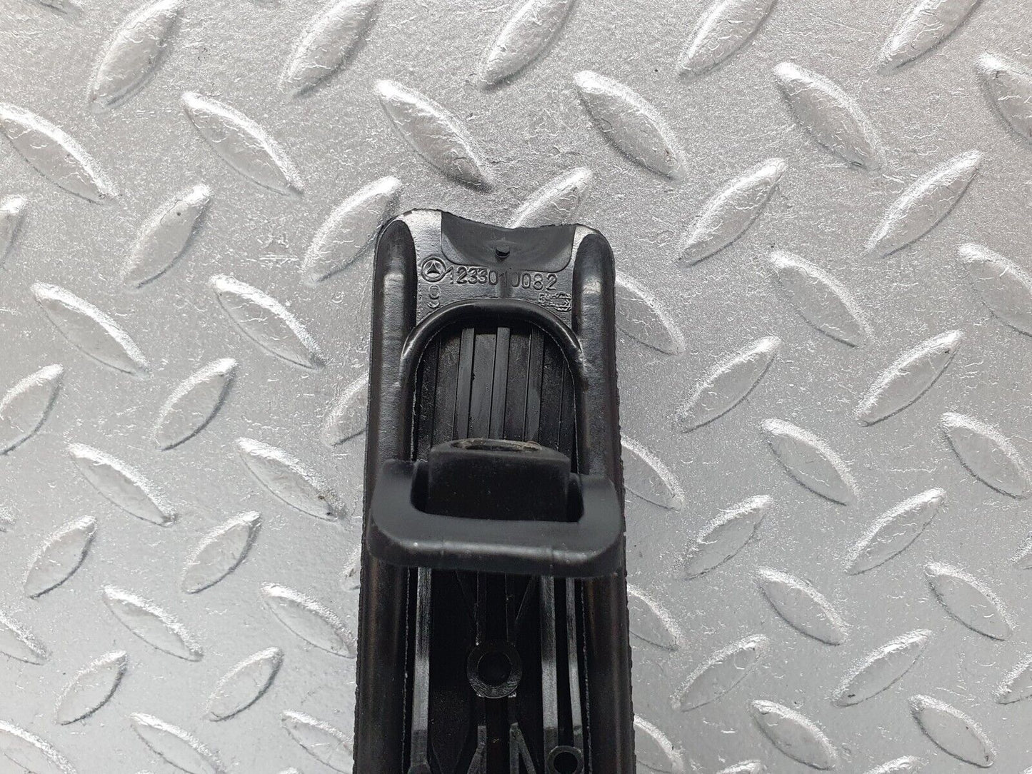 43638 Mercedes-Benz C126 380SEC Coupe Accelerator Pedal With Rubber 1263000504 1233010082