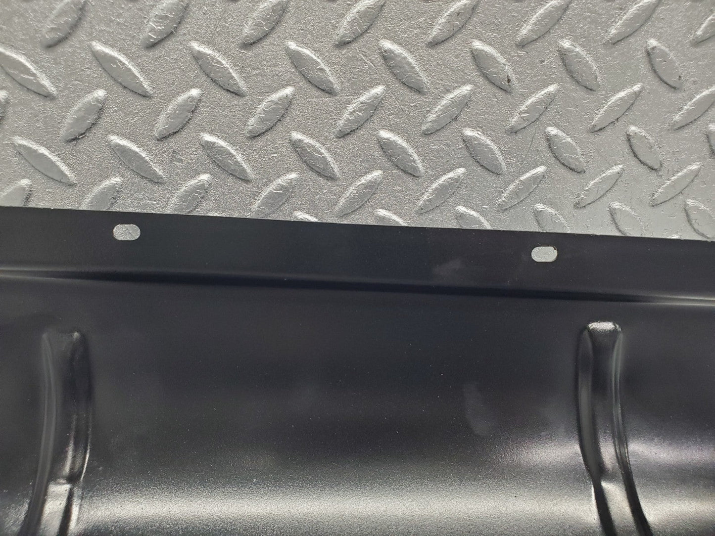 46928985