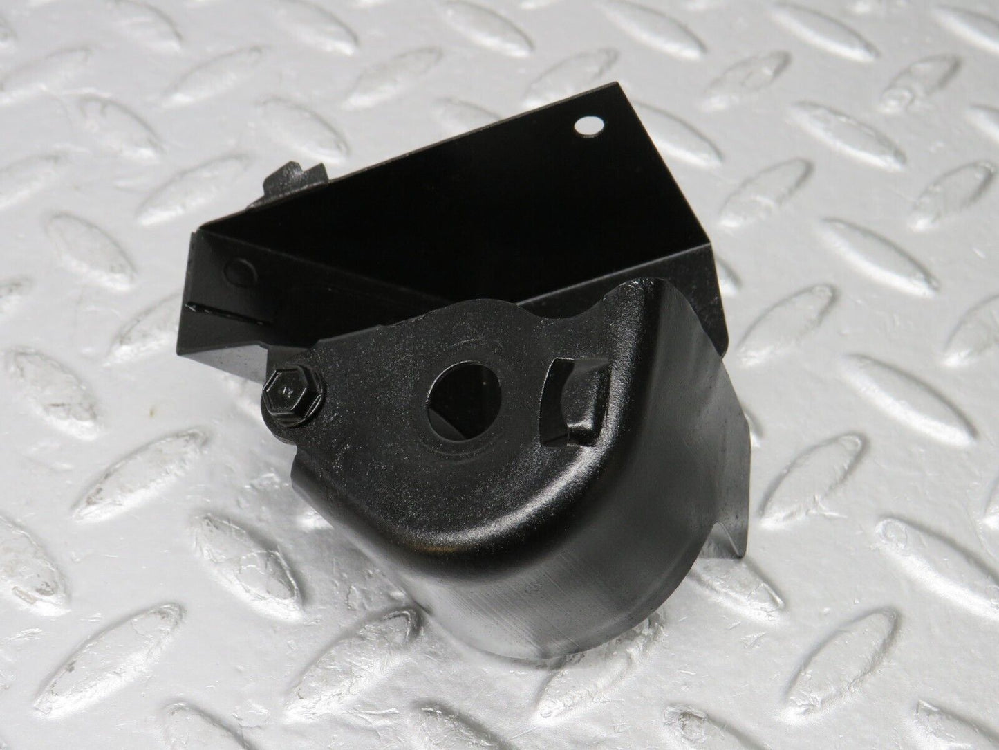 38150 Mercedes-Benz A124 320E Cabriolet Steering Box Ball Joint Cover