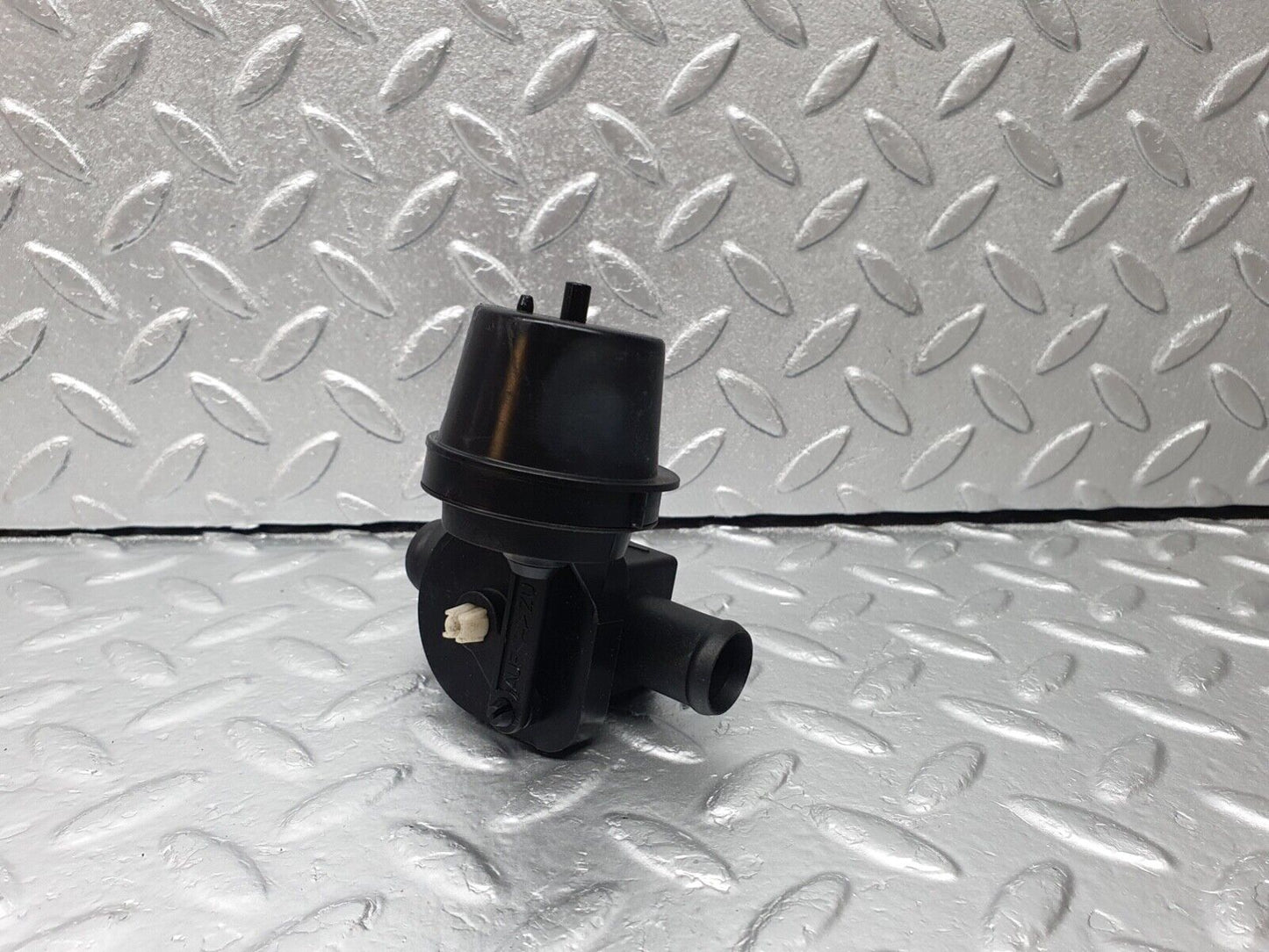 42990 Mercedes-Benz W201 190 Heater Control Valve