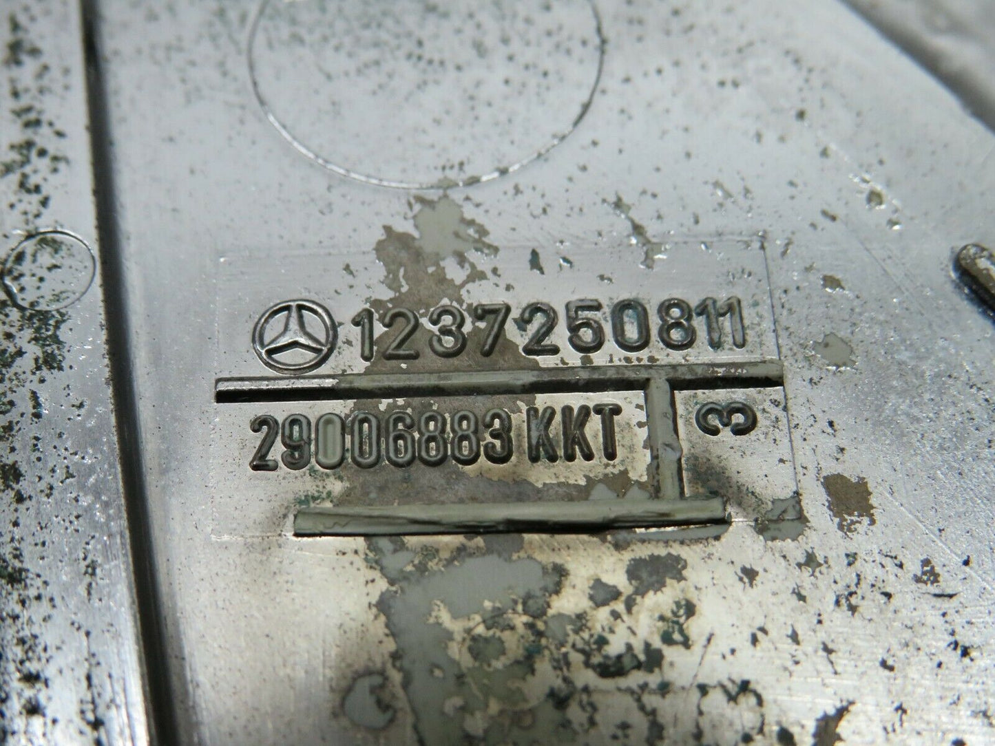 22084 Mercedes-Benz S123 280TE Wagon Mirror Triangle Cover Right 1237250811