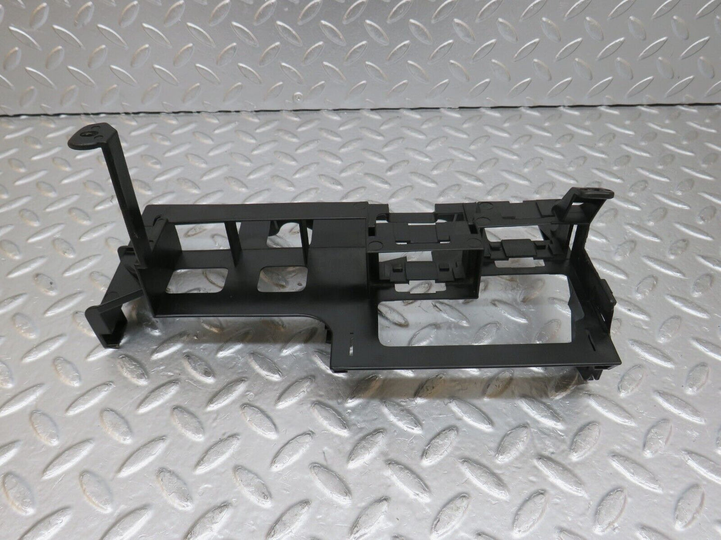 29272 Mercedes-Benz W124 230E Ecu And Relay Bracket 1245455240