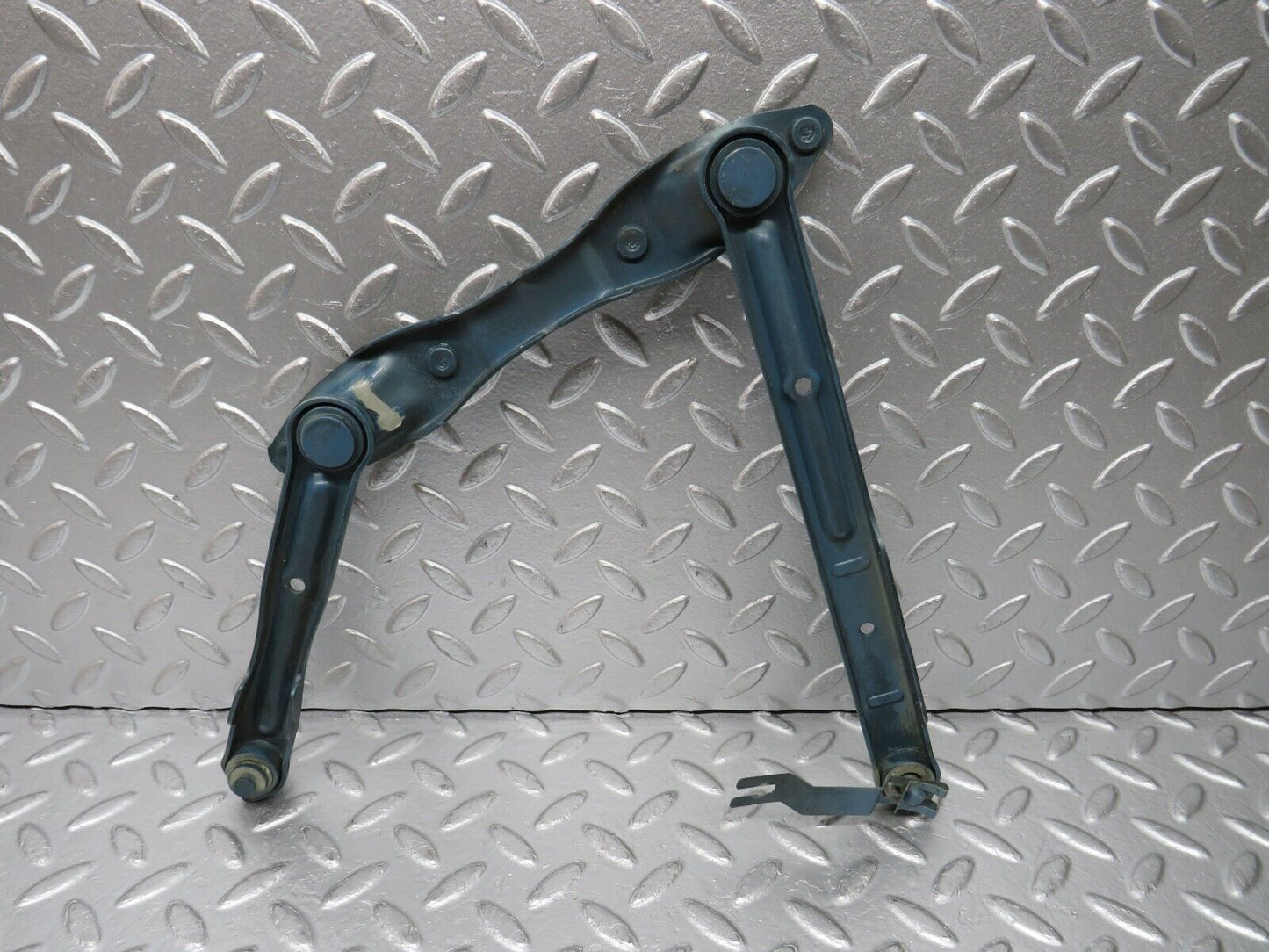 30700 Mercedes-Benz W201 190E 2.0L Bonnet Hinge Right Side