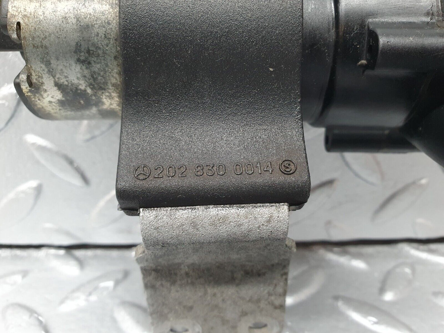 41821 Mercedes-Benz W202 C200 Auxiliary Heating Water Pump 0018351164