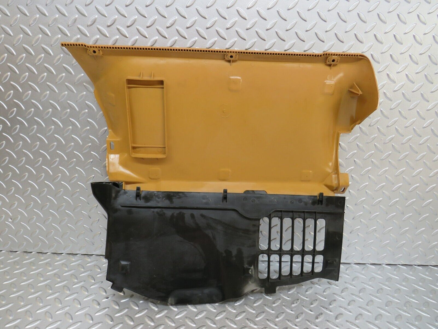 25406 Mercedes-Benz W123 200 Under Dash Panel Left Side Palomino 1236892708