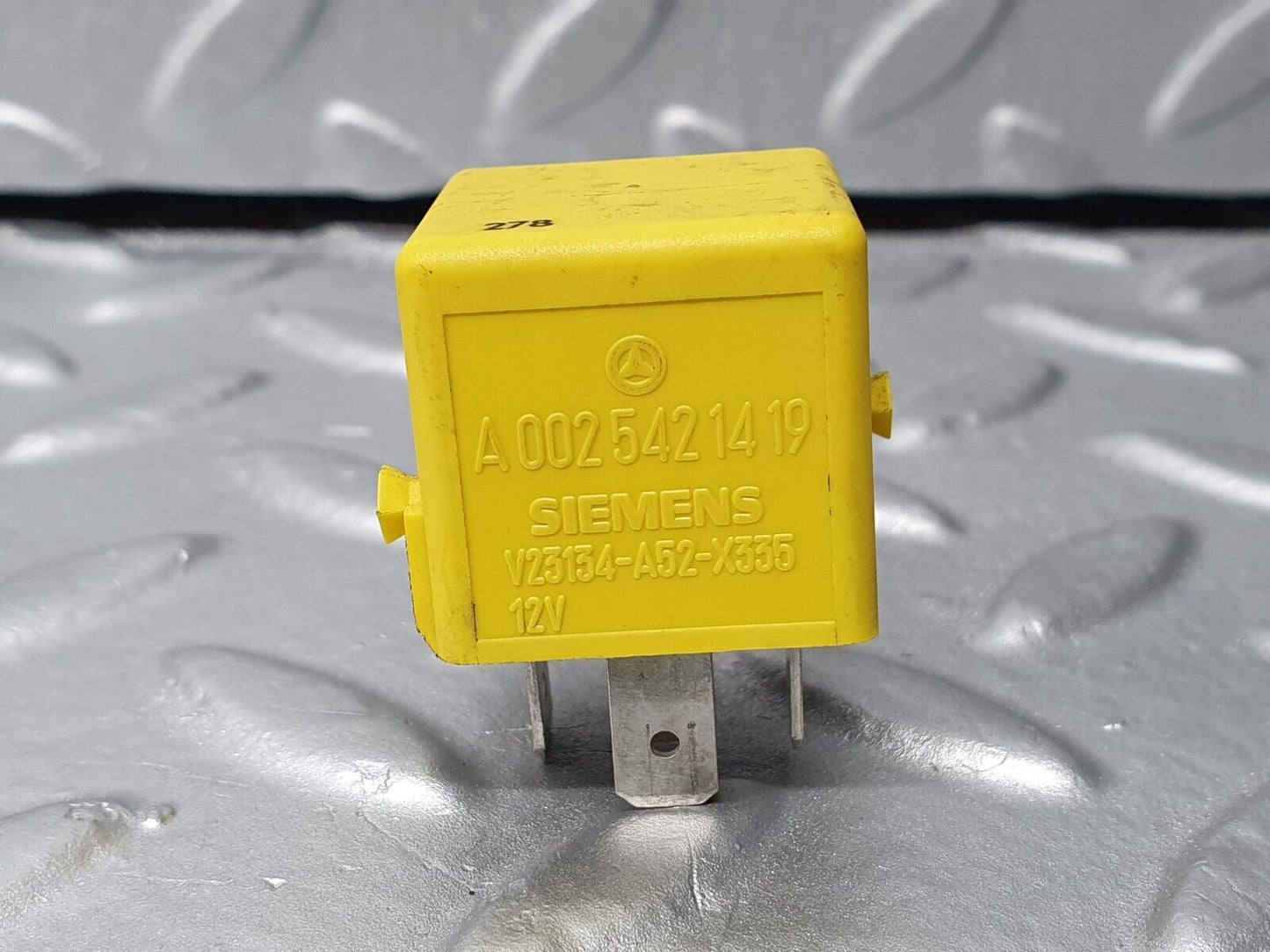 41796 Mercedes-Benz W202 C200 Multi Purpose Relay 0025421419