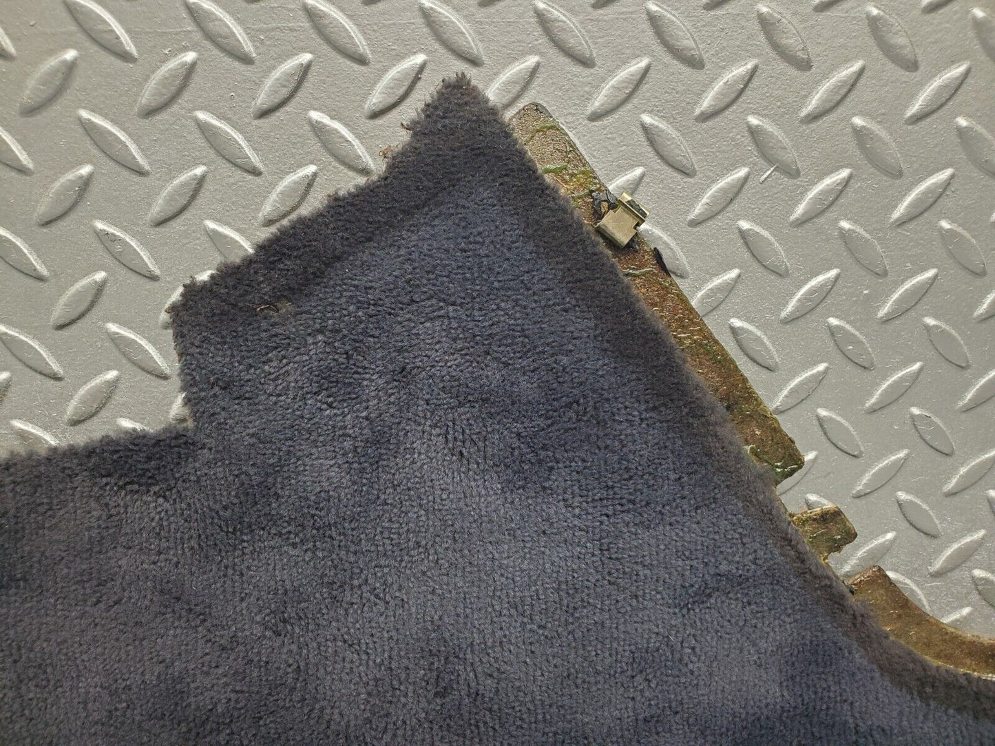 46415 Mercedes-Benz C123 280CE Coupe Centre Console Carpet Left Side Black