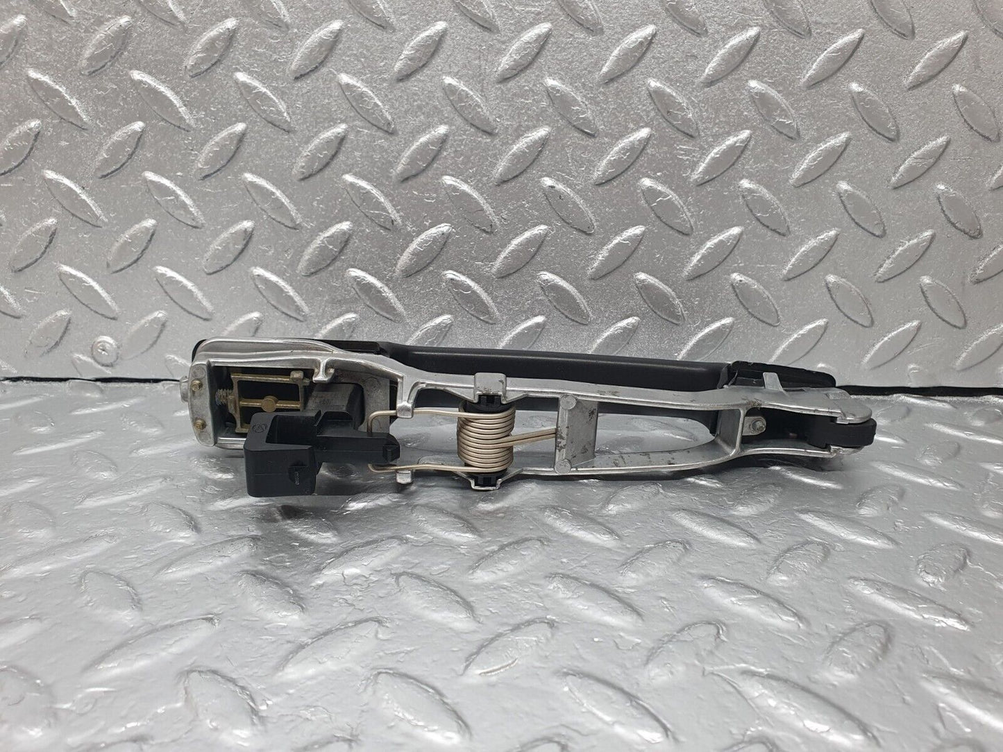 42780 Mercedes-Benz W201 190 2.0L Rear Right Door Exterior Handle