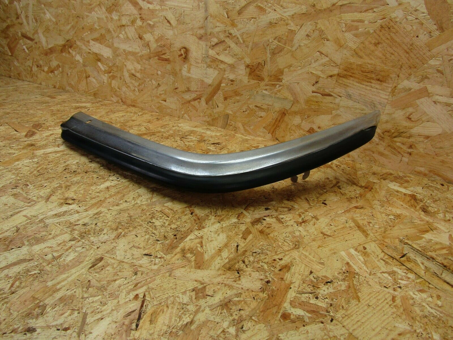 2157 Mercedes-Benz W116 350SE Front Left Upper Bumper Corner 1168800170