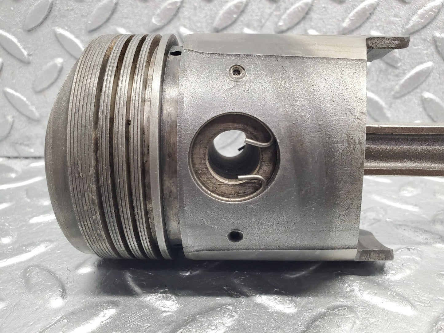 W112 piston with connecting rod used OEM