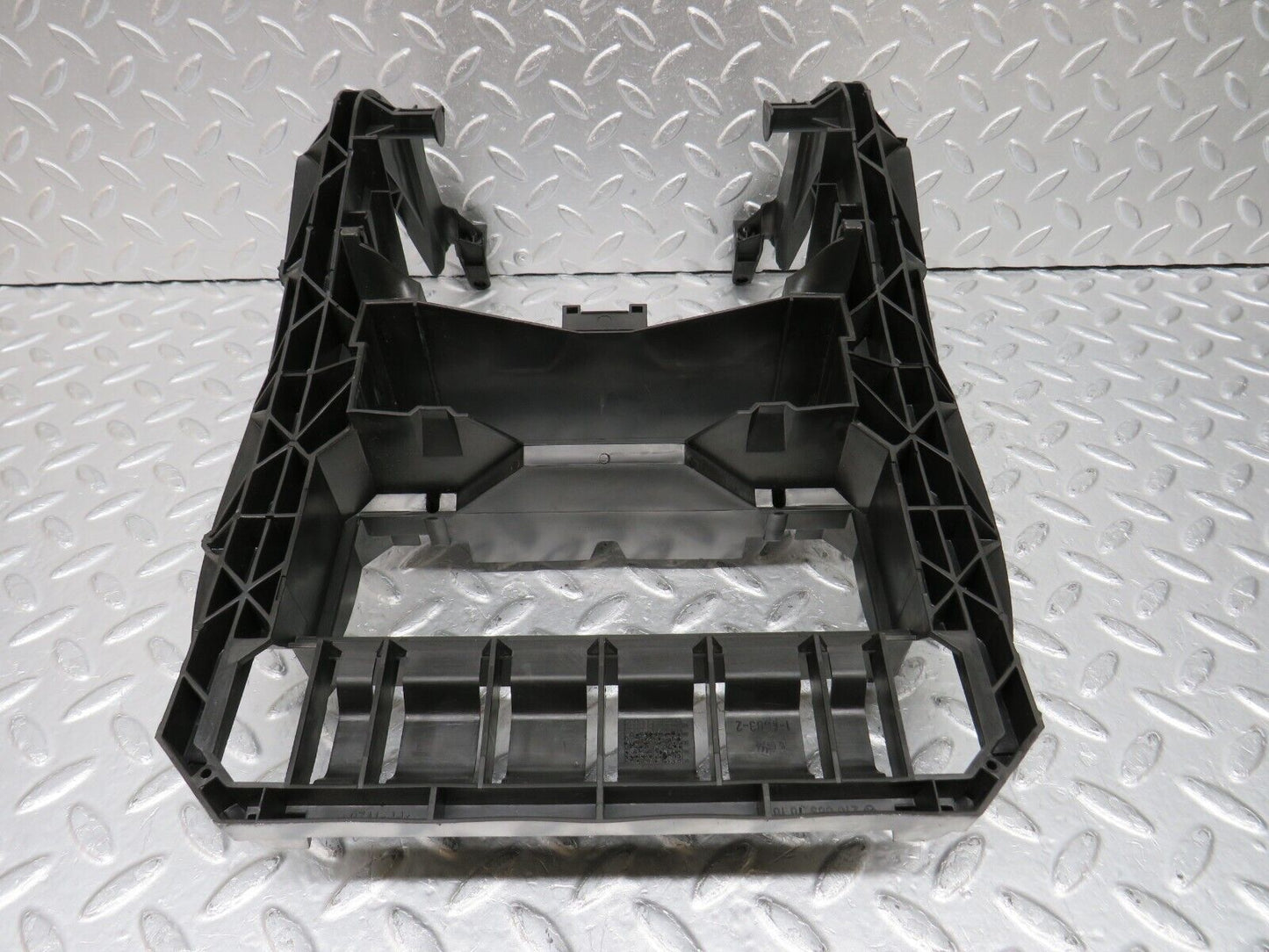 34976 Mercedes-Benz W210 320E Centre Console Bracket 2106891016 2106830325