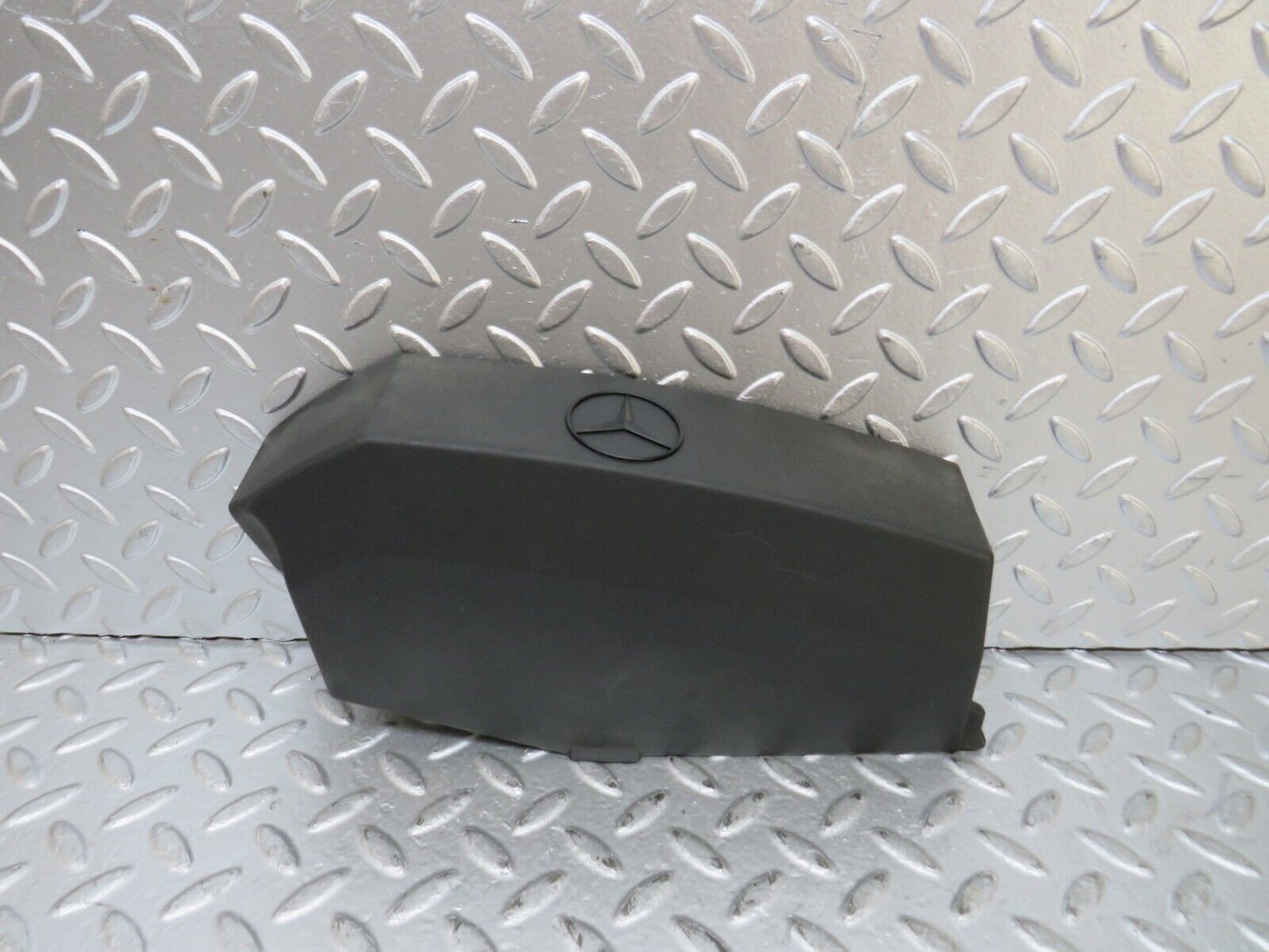 26453 Mercedes-Benz C124 220CE Coupe Engine Cover 1111500066