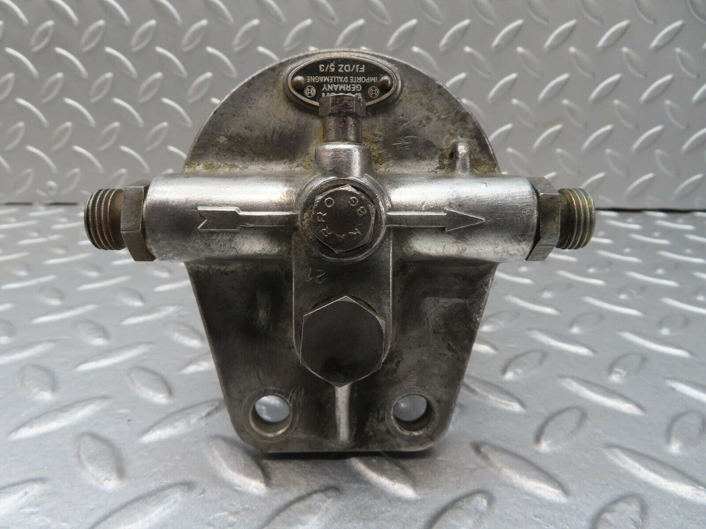 12811 Mercedes-Benz W111 220SE Fuel Filter Housing Bosch FJ/DZ/5/3
