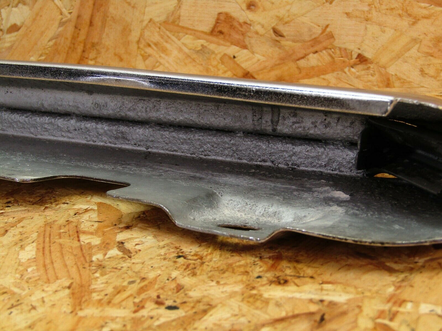 2157 Mercedes-Benz W116 350SE Front Left Upper Bumper Corner 1168800170