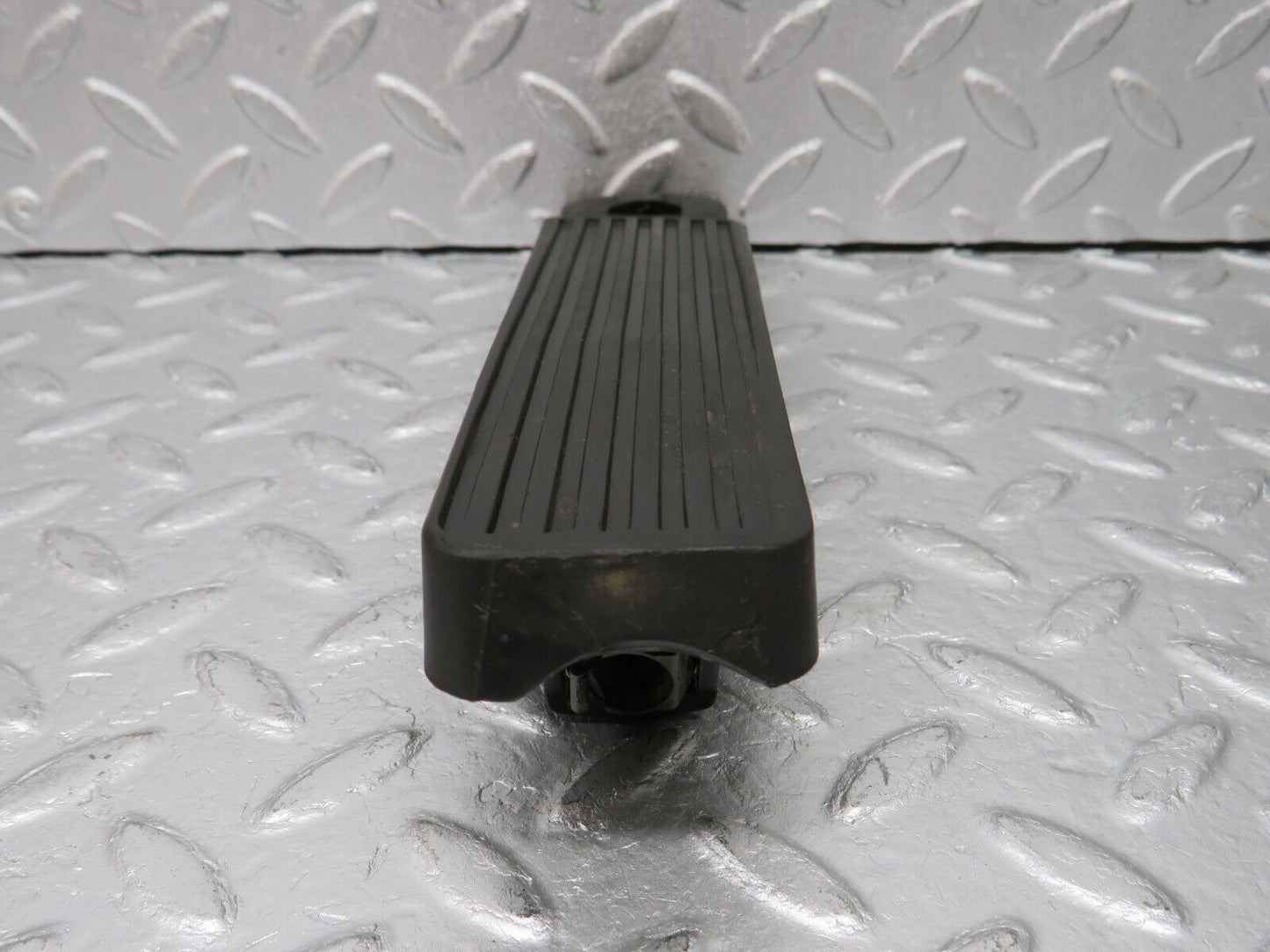39146 Mercedes-Benz R107 500SL Coupe Accelerator Pedal With Rubber 1233010082