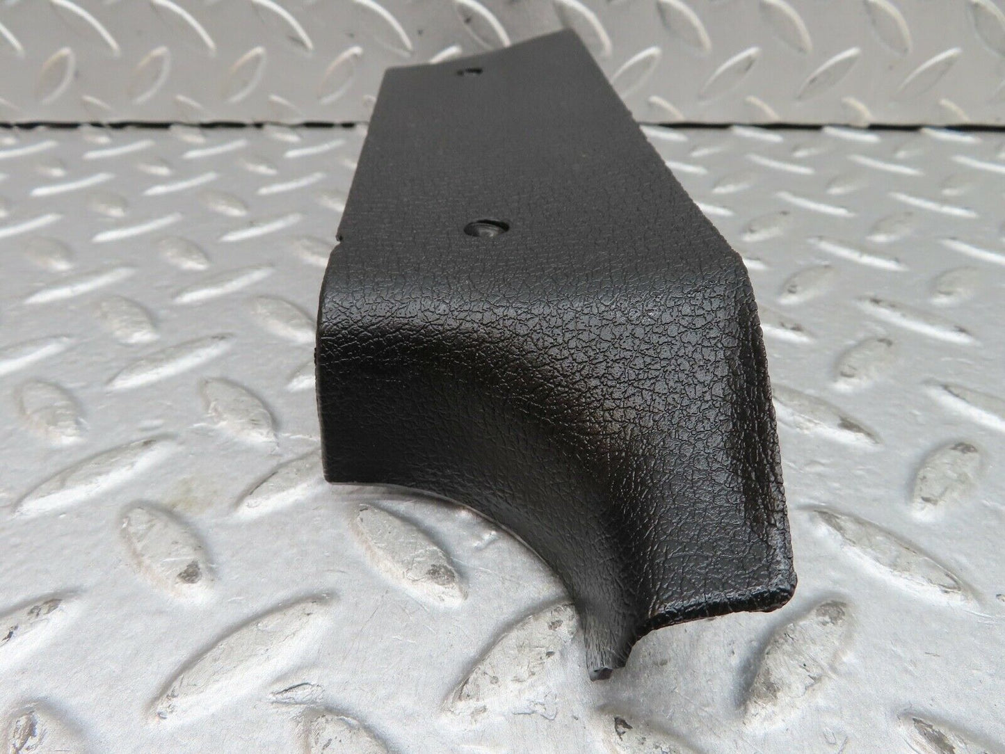 19145 Mercedes-Benz W123 300D B Pillar Bottom Cover Left Black 1236920122