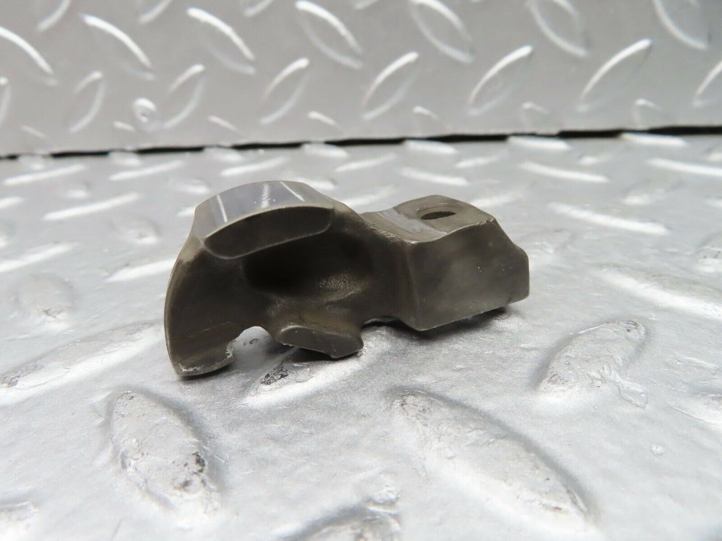 20715 Mercedes-Benz R107 450SL Valve Rocker Arm With Retaining Spring