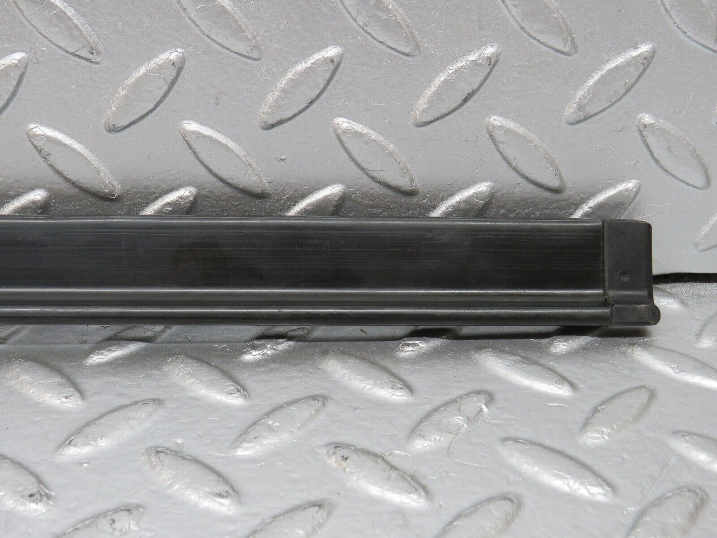 33891 Mercedes-Benz C123 230CE Coupe Front Right Seat Belt Runner 1239192620