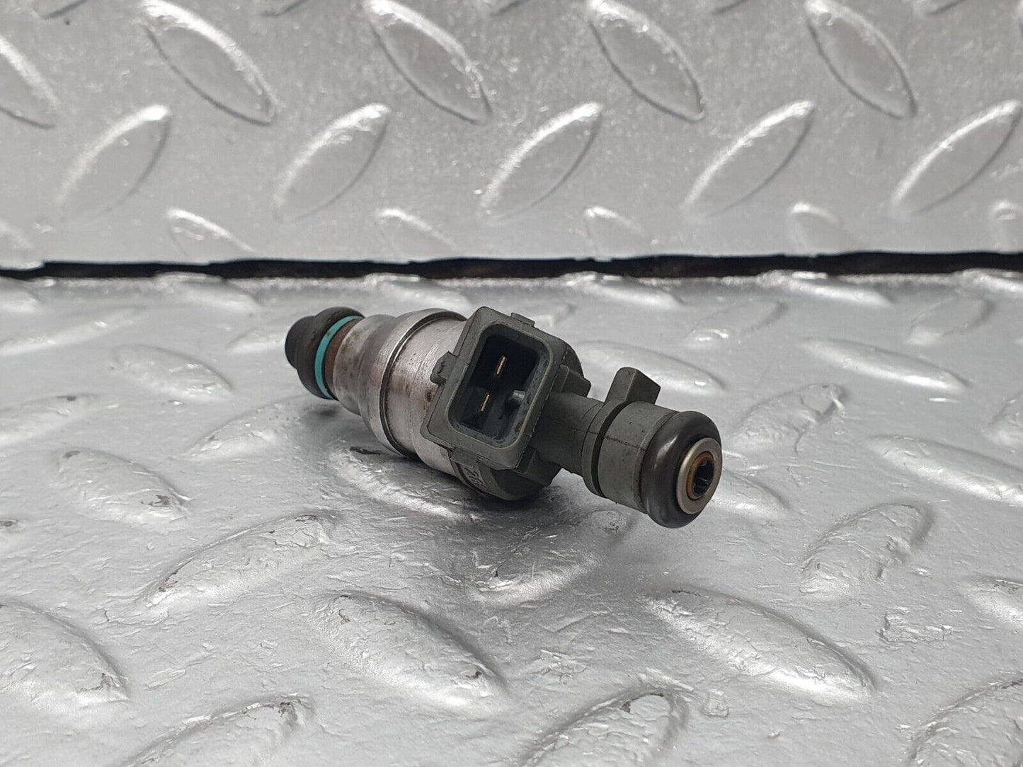 42369 Mercedes-Benz R129 320SL Coupe Fuel Injector Bosch 0000787323 0280155209