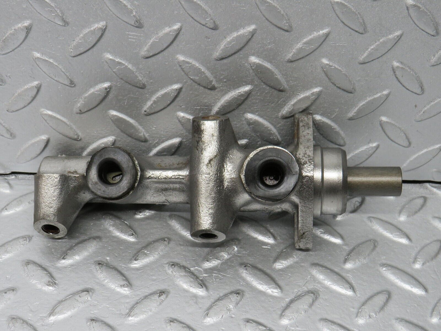 39199 Mercedes-Benz R107 500SL Brake Master Cylinder ATE