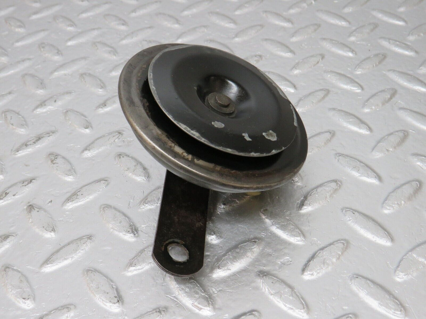 33657 Mercedes-Benz W201 190E 2.0L Horn Bosch 20016 0035423020