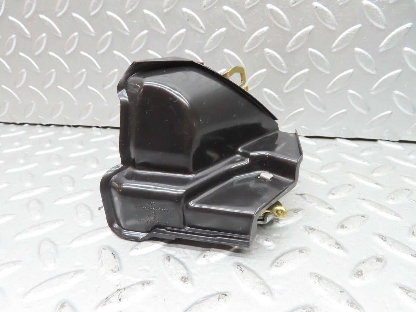 21057 Mercedes-Benz W123 230E Rear Left Door Lock Mechanism 1237330108