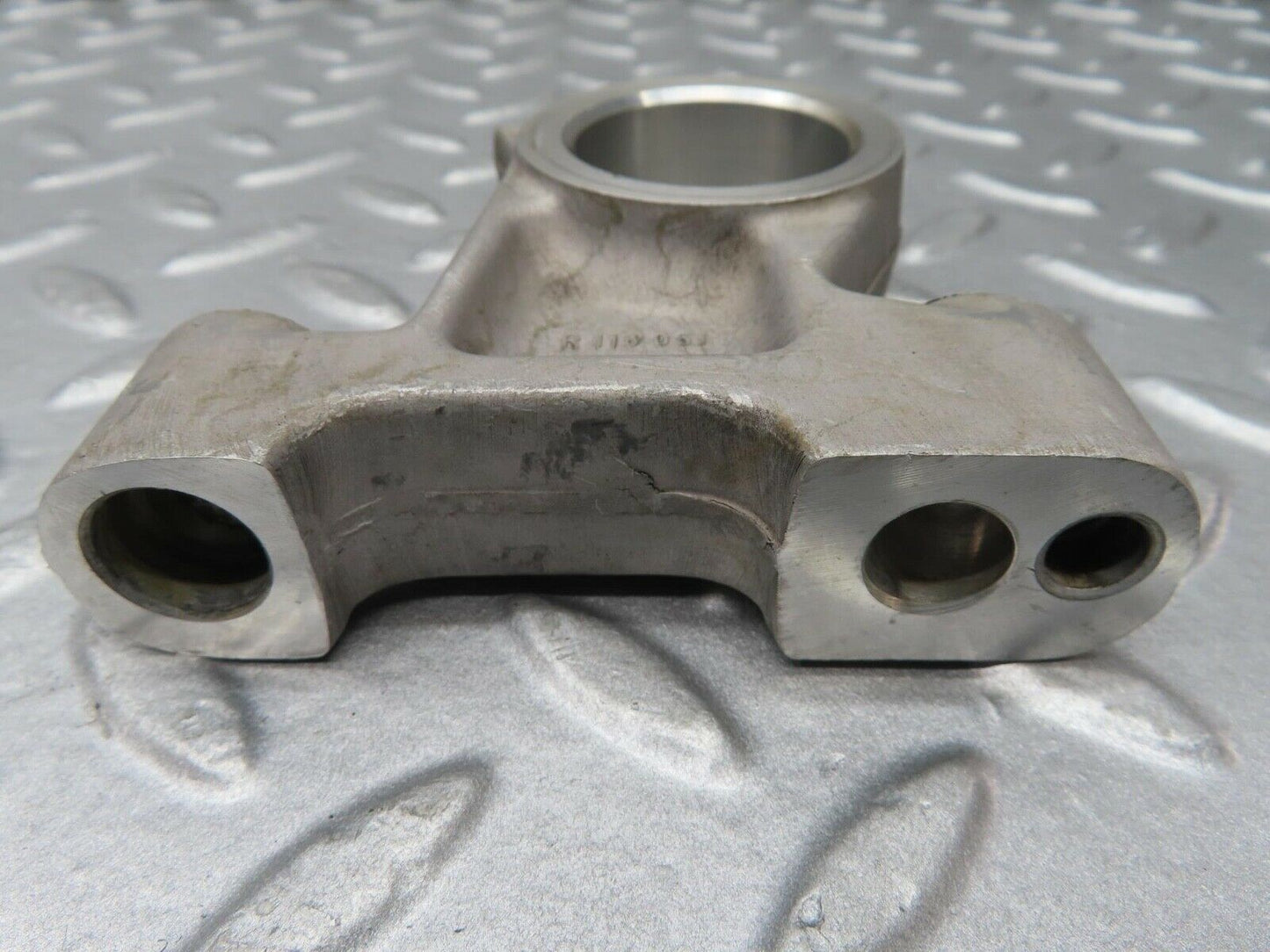 16549 Mercedes-Benz C107 350SLC Coupe Camshaft Tower Bearing 1160511810