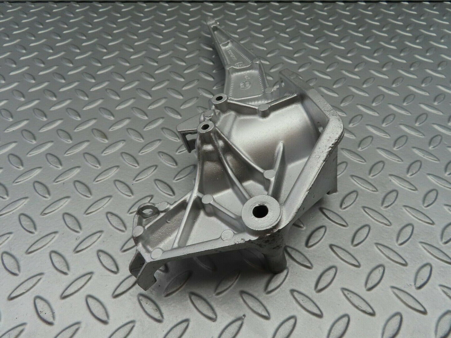 6401 Mercedes-Benz W126 380SE Brake Pedal Bracket 1262901819