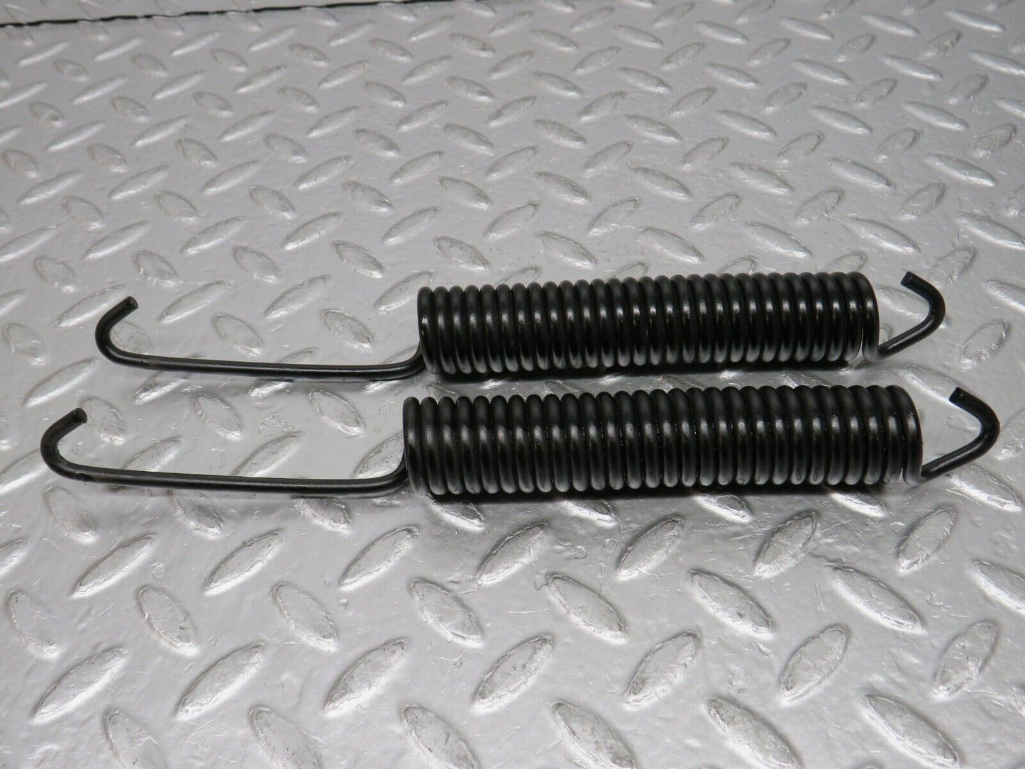 0733 Mercedes-Benz C107 350SLC Coupe Bonnet Hinge Spring Pair