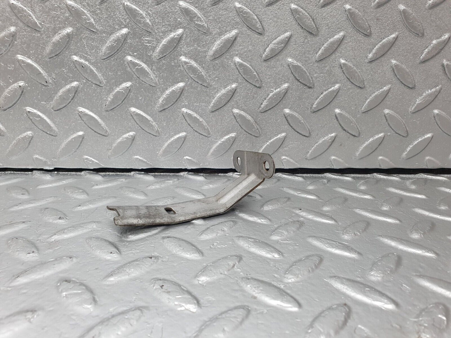 42603 Mercedes-Benz R129 320SL Coupe Wind Deflector Cover Support