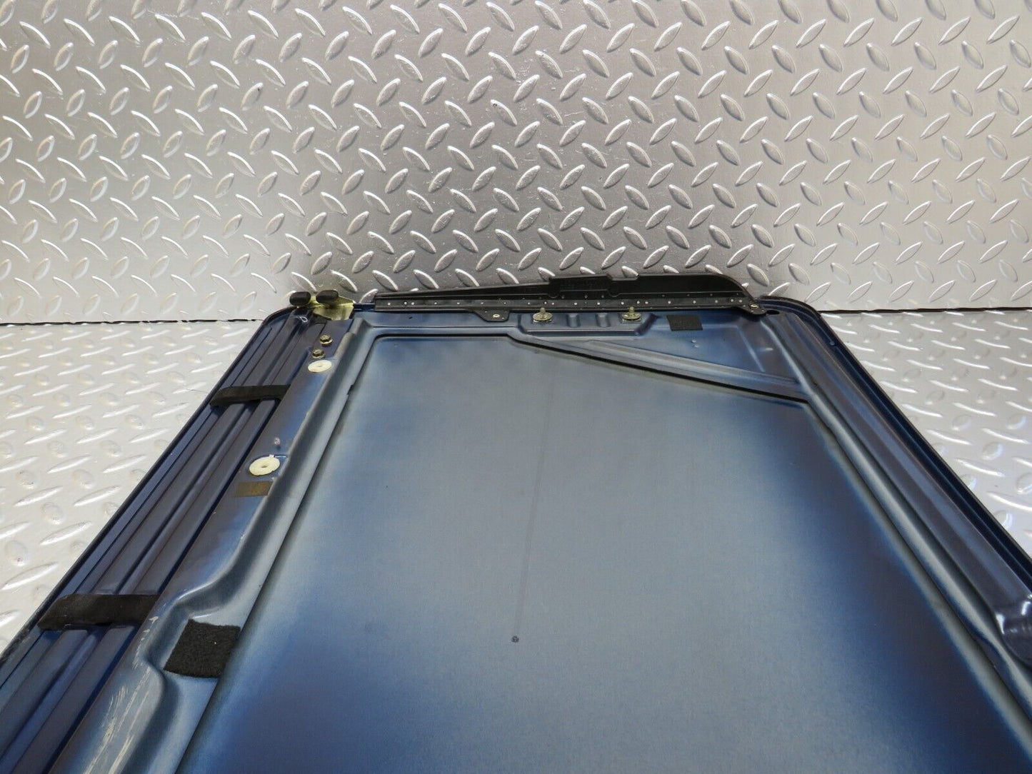 25787 Mercedes-Benz W124 280E Sunroof Panel