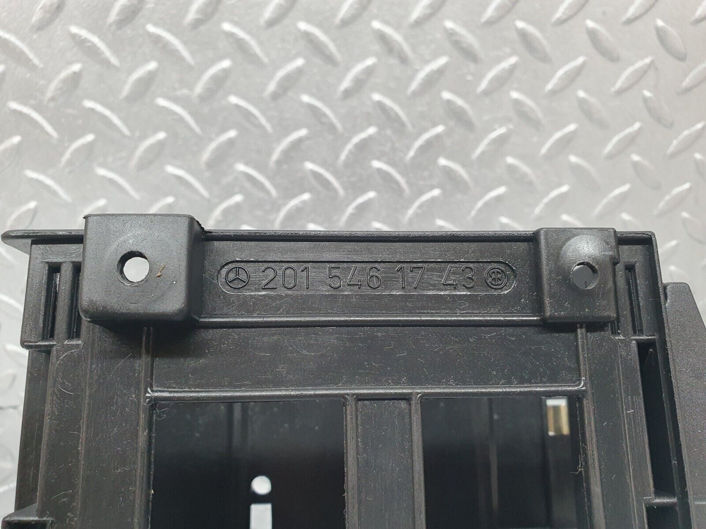 42736 Mercedes-Benz W201 190 2.0L ECU Bracket 2015461743