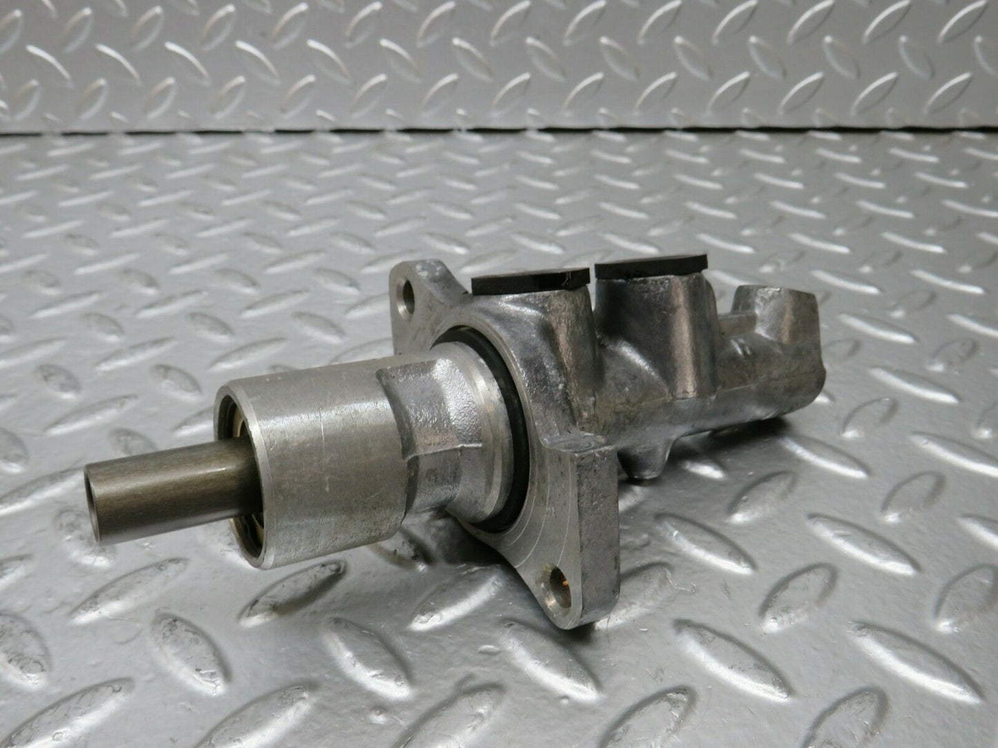 24321 Mercedes-Benz S124 220TE Wagon Brake Master Cylinder Ate